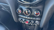 MINI Hatchback 1.5 Cooper Exclusive Premium 3dr Auto Petrol Hatchback